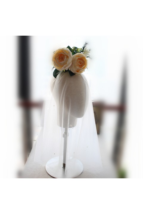 Casual Style Pearl Decor Two-Tier Short Bridal Veil With Comb