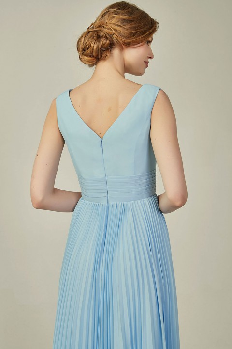 Chiffon V-Neck and V-Back A-Line Pleated Bridesmaid Dress 