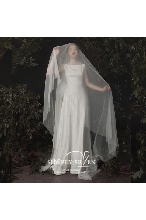 Simple One-Tier Long Bridal Veil