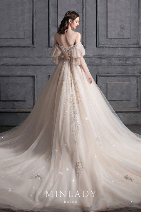 2021 New Dream Star Off-the-shoulder Vintage Straps Wedding Dress With Long Train