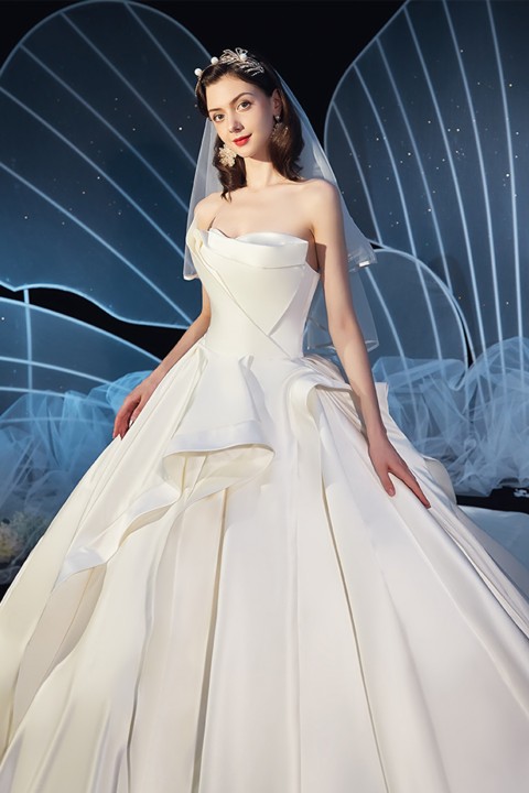 Ruffles Strapless Corsage Back Satin Wedding Dress with Train