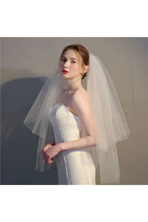 Simple Two-Tier Short Bridal Veil