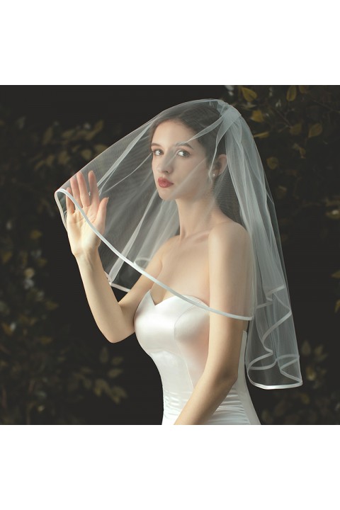 New Two-Tier Ribbon Serging Short Bridal Veil With Comb