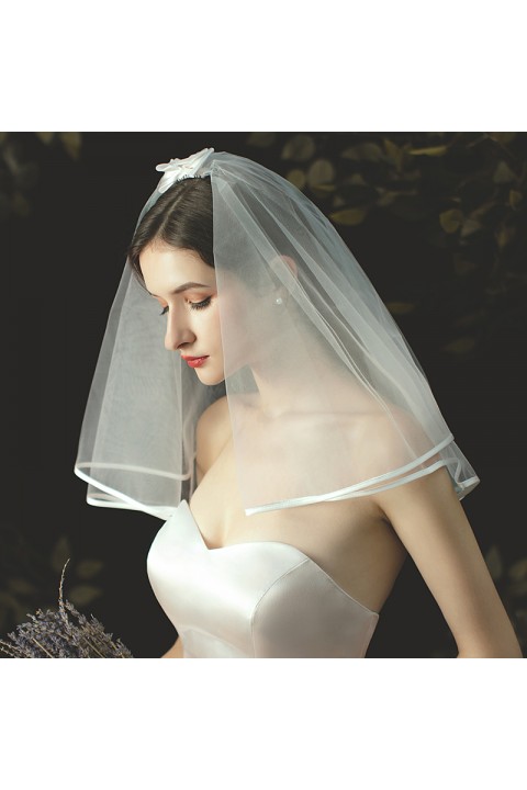 Bow Decor Two-Tier Short Satin Wedding Bridal Veil With Comb  