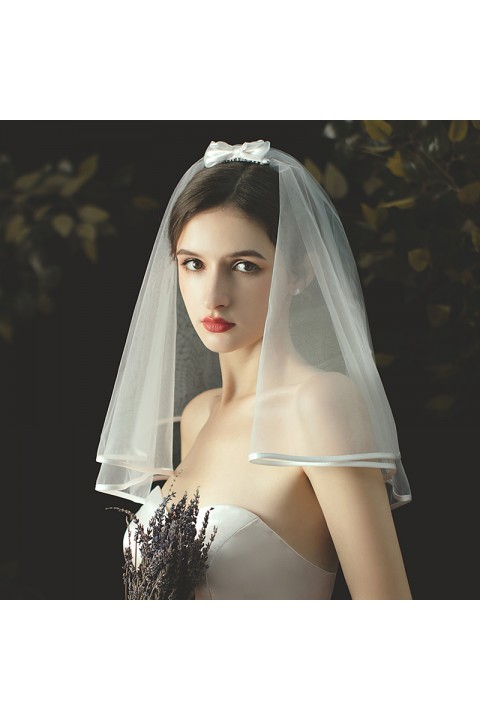 Bow Decor Two-Tier Short Satin Wedding Bridal Veil With Comb  