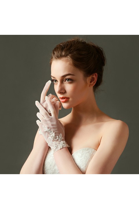 White Lace Flower Shape Decor Beaded Thin Tulle Bridal Gloves