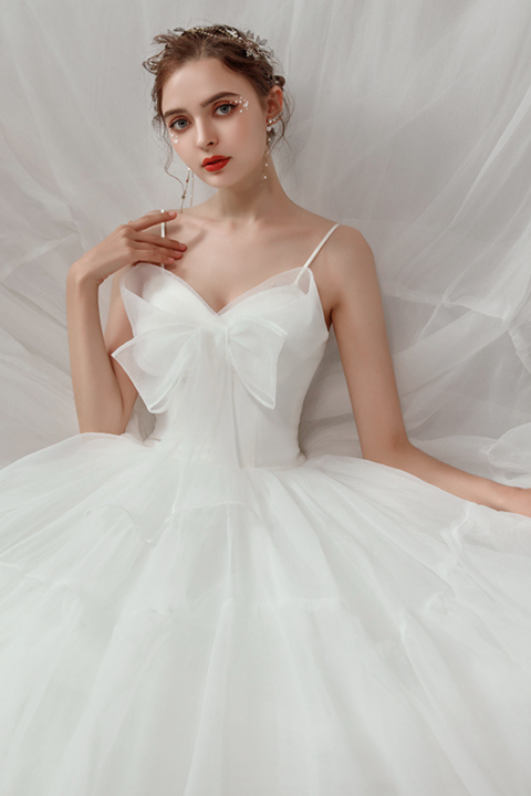 2021 New Fashion Spaghetti Straps Big Bow Design Tulle Wedding Dress With Long Train