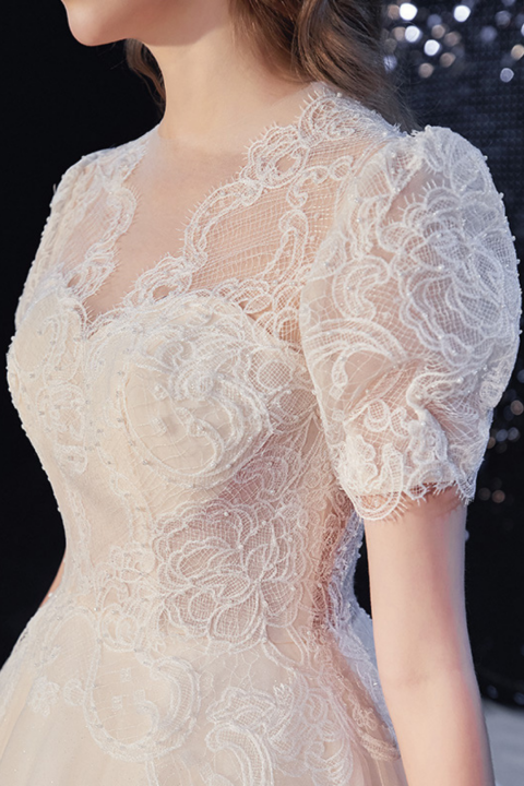 2021 New Cap Sleeves Beads Decor Embroidery Lace Wedding Dress With Long Train