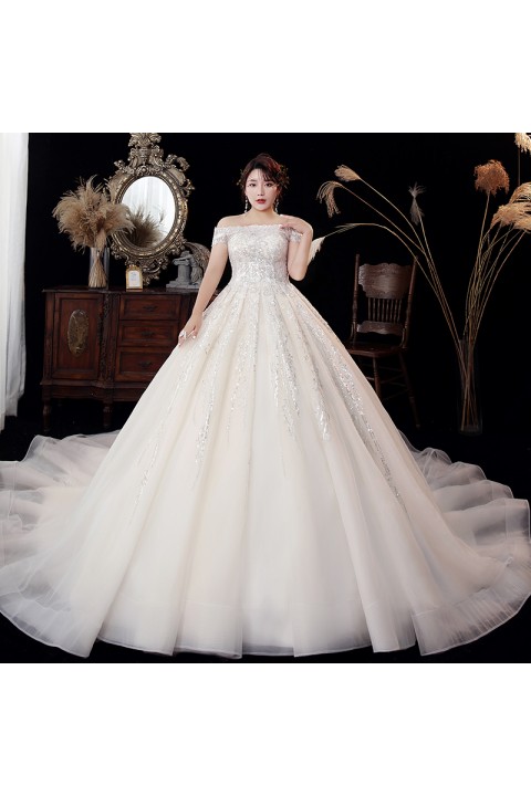 Plus Size 2021 Off Shoulder Short Sleeves Sequined Decor Tulle Wedding Dress With Long Train