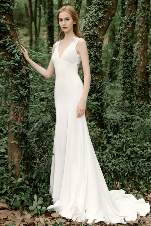 2021 New Fashion White Deep V Neck Straps Satin Mermaid Wedding Dress With Small Train