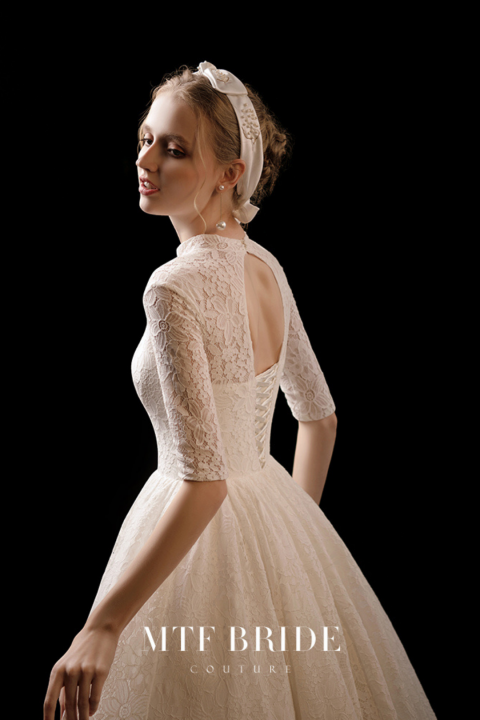 2020 New Fashion Long Sleeve High Neck Corset Vintage Lace Wedding Dress 