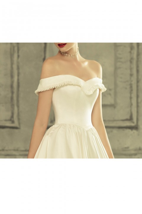 Ruffle Trim Off Shoulder Corset Back Ball Gown Satin Wedding Dress with Train