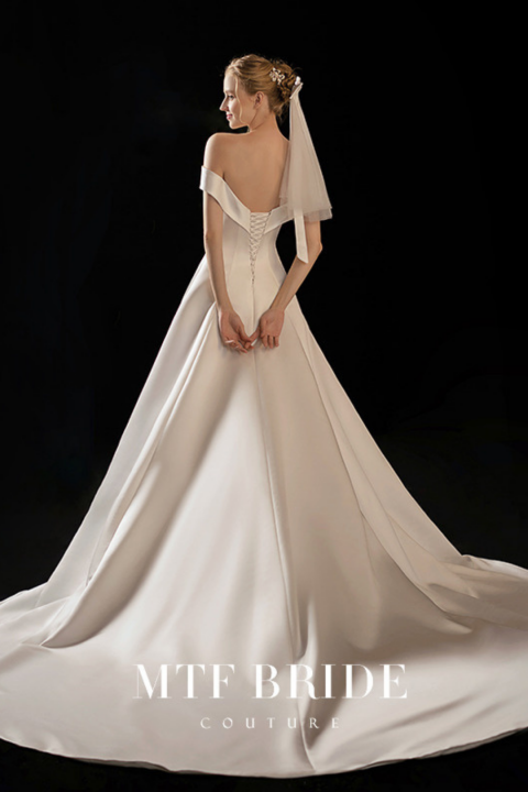 2021 Simple Style Off-the-shoulder Soft Satin Corset Wedding Dress With Long Train