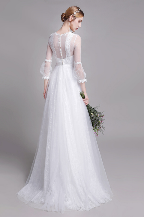 2021 New Fashion White Round Neck One Shouldered Long-sleeved Lace Wedding Dress with Small Train