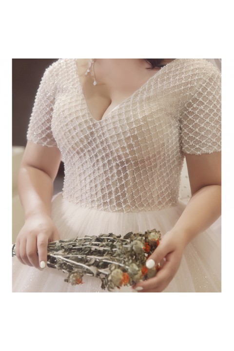 Plus Size 2021 Star Series Deep V-neck Short Sleeves Beaded Glitter Tulle Wedding Dress With Long Train